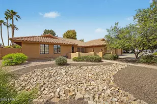 8122 S Palm Dr, Tempe, AZ 85284 - Photo 1
