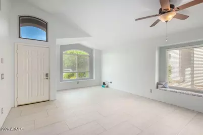 18605 N 21st Street, Phoenix, AZ 85024 - Photo 2