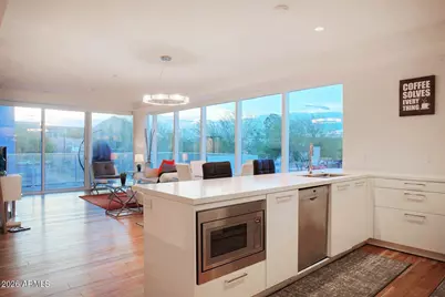 4422 N 75th Street #2001, Scottsdale, AZ 85251 - Photo 2
