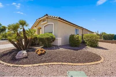 17320 N Thornberry Drive, Surprise, AZ 85374 - Photo 8