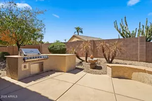 17320 N Thornberry Dr, Surprise, AZ 85374 - Photo 36