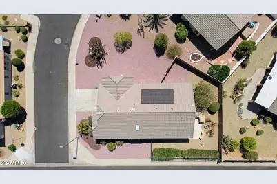17320 N Thornberry Drive, Surprise, AZ 85374 - Photo 10