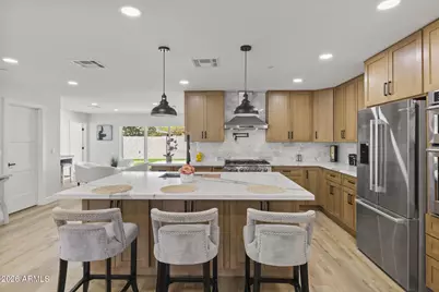 8632 E Highland Avenue, Scottsdale, AZ 85251 - Photo 8