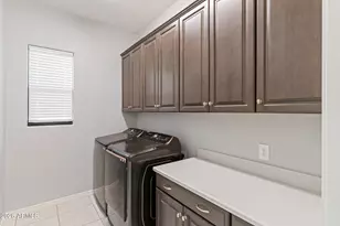 719 E Summerside Rd, Phoenix, AZ 85042 - Photo 24