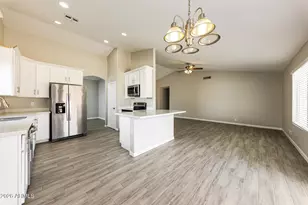 1706 W Ironwood Dr, Phoenix, AZ 85021 - Photo 8