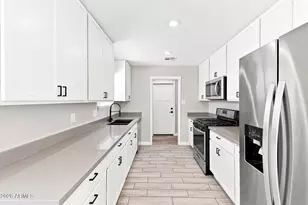 13828 N 33rd Ave, Phoenix, AZ 85053 - Photo 6