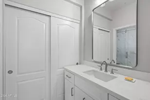 8989 N Gainey Center Dr, Scottsdale, AZ 85258 - Photo 24