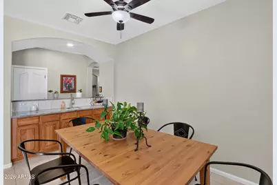 15809 W Mercer Lane, Surprise, AZ 85379 - Photo 6