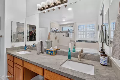 15809 W Mercer Lane, Surprise, AZ 85379 - Photo 26