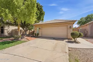 731 N Harmon Ct, Chandler, AZ 85226 - Photo 2