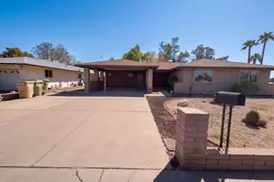 8301 N 47th Dr, Glendale, AZ 85302 - Photo 1