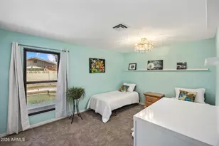 852 W Caribbean Ln, Phoenix, AZ 85023 - Photo 20