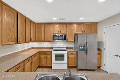 5813 E Hampton Avenue, Mesa, AZ 85206 - Photo 6
