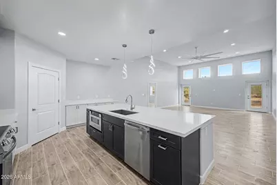 832 E Maddock Road #B, Phoenix, AZ 85086 - Photo 1