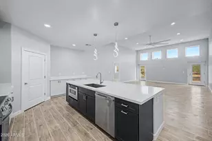 832 E Maddock Rd, Phoenix, AZ 85086 - Photo 1