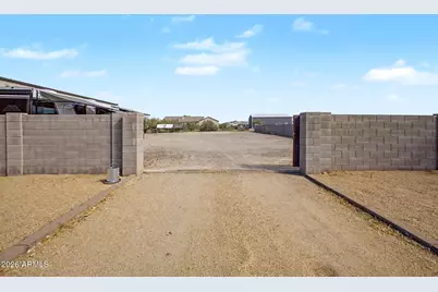 832 E Maddock Road #B, Phoenix, AZ 85086 - Photo 2
