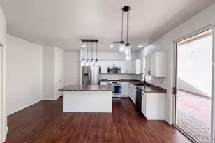 5416 W Albeniz Pl, Phoenix, AZ 85043 - Photo 2
