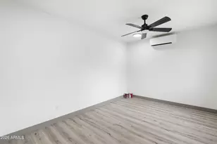 6630 S 11th St, Phoenix, AZ 85042 - Photo 12