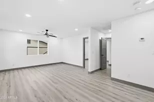 6630 S 11th St, Phoenix, AZ 85042 - Photo 28