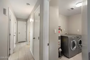 1835 W Behrend Dr, Phoenix, AZ 85027 - Photo 10