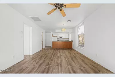7040 W Olive Avenue #40, Peoria, AZ 85345 - Photo 8