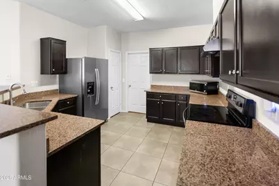 1523 N 81st Drive, Phoenix, AZ 85043 - Photo 8