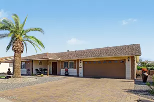10947 W Meade Dr, Sun City, AZ 85351 - Photo 4