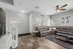 929 S Deerfield Ln, Gilbert, AZ 85296 - Photo 6
