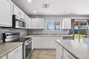 16141 W Boca Raton Rd, Surprise, AZ 85379 - Photo 10
