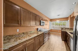 3334 E Utopia Rd, Phoenix, AZ 85050 - Photo 22
