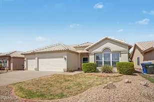 3334 E Utopia Rd, Phoenix, AZ 85050 - Photo 2