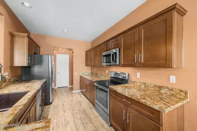 3334 E Utopia Road, Phoenix, AZ 85050 - Photo 18