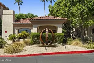 5104 N 32nd St, Phoenix, AZ 85018 - Photo 2