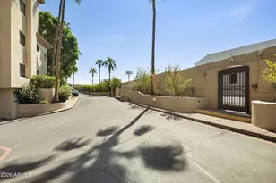 5104 N 32nd St, Phoenix, AZ 85018 - Photo 48
