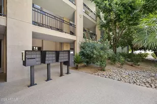 5104 N 32nd St, Phoenix, AZ 85018 - Photo 46