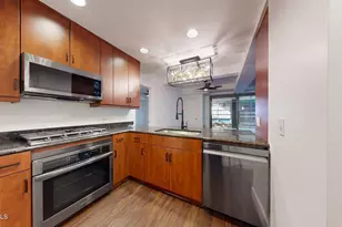 7157 E Rancho Vista Dr, Scottsdale, AZ 85251 - Photo 2