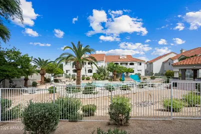10401 N 52nd St -- #126, Paradise Valley, AZ 85253 - Photo 2