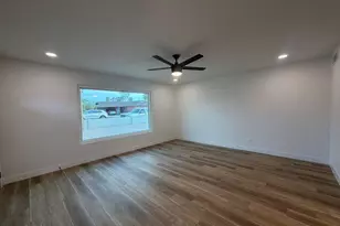 3529 W Stella Ln, Phoenix, AZ 85019 - Photo 20