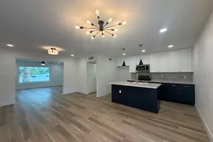 3529 W Stella Ln, Phoenix, AZ 85019 - Photo 16