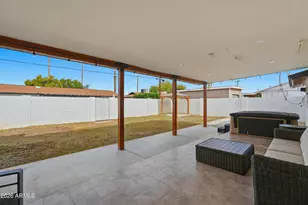 8240 E Monterosa St, Scottsdale, AZ 85251 - Photo 22