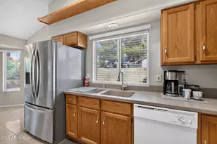 7834 W Hearn Rd, Peoria, AZ 85381 - Photo 18