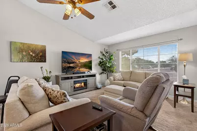7834 W Hearn Road, Peoria, AZ 85381 - Photo 6