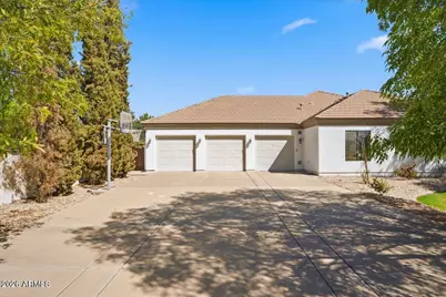 176 S Equestrian Court, Gilbert, AZ 85296 - Photo 8