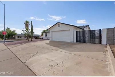7402 E Halifax Circle, Mesa, AZ 85207 - Photo 2