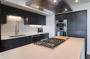 200 W Portland St, Phoenix, AZ 85003 - Photo 2