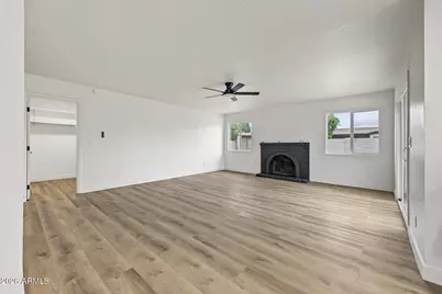 7034 W Palo Verde Avenue, Peoria, AZ 85345 - Photo 4