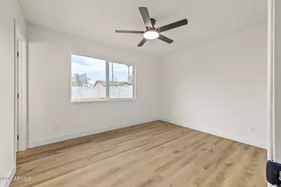 7034 W Palo Verde Avenue, Peoria, AZ 85345 - Photo 18