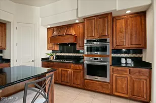 8060 E High Point Dr, Scottsdale, AZ 85266 - Photo 22