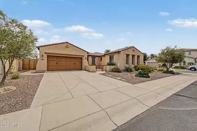 6587 S Martingale Road, Gilbert, AZ 85298 - Photo 4