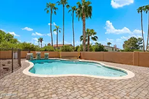 6235 E Paradise Ln, Scottsdale, AZ 85254 - Photo 2